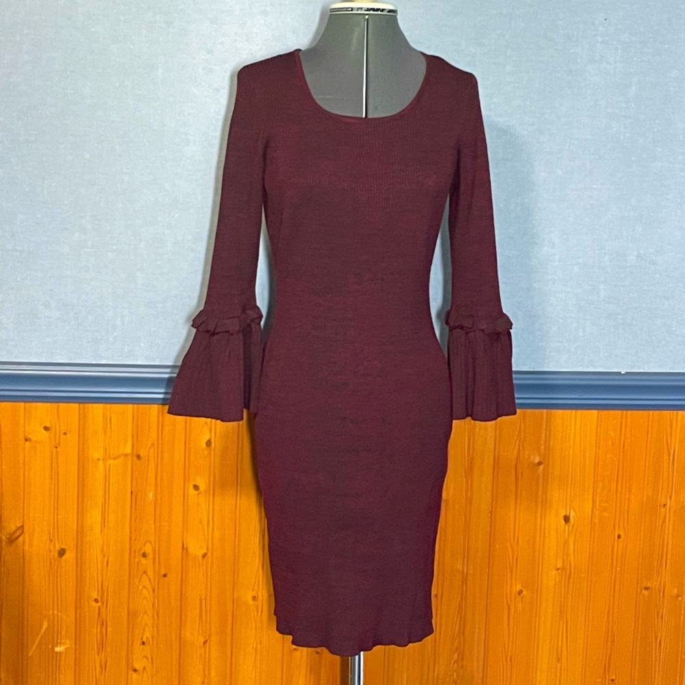 EUC- Nina Leonard sweater dress size L